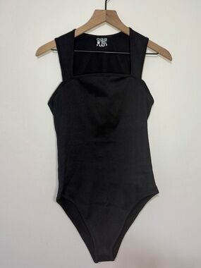 OQQ Black Ribbed Bodysuit